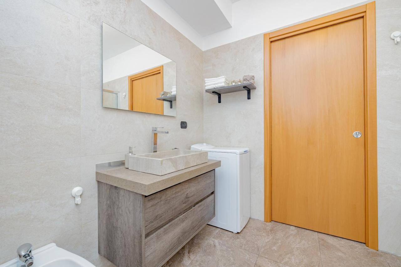 Milan Forum Camelia Guesthouse อาซซาโก ภายนอก รูปภาพ