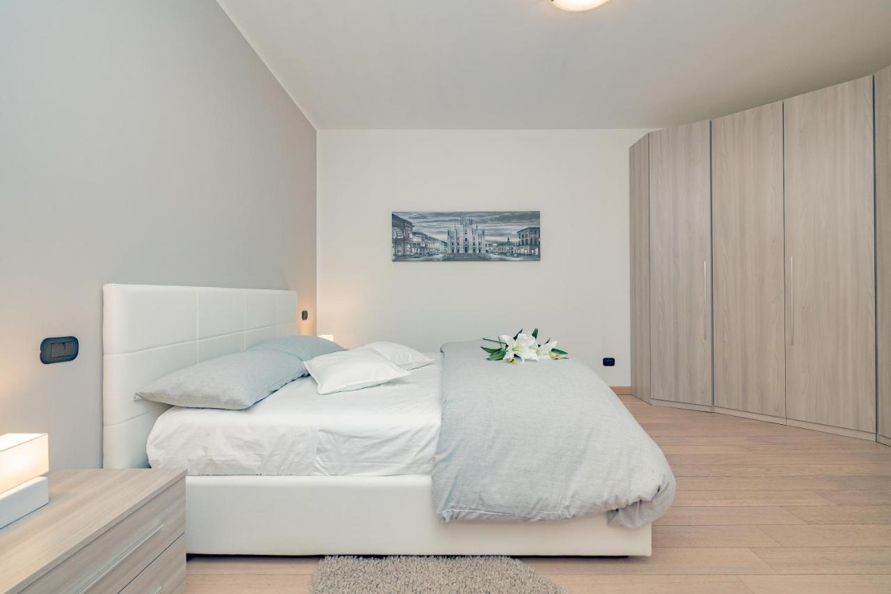 Milan Forum Camelia Guesthouse อาซซาโก ภายนอก รูปภาพ