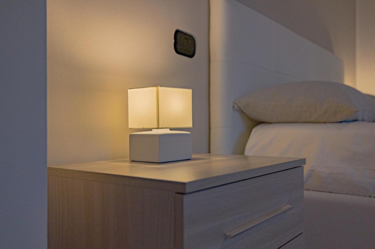Milan Forum Camelia Guesthouse อาซซาโก ภายนอก รูปภาพ